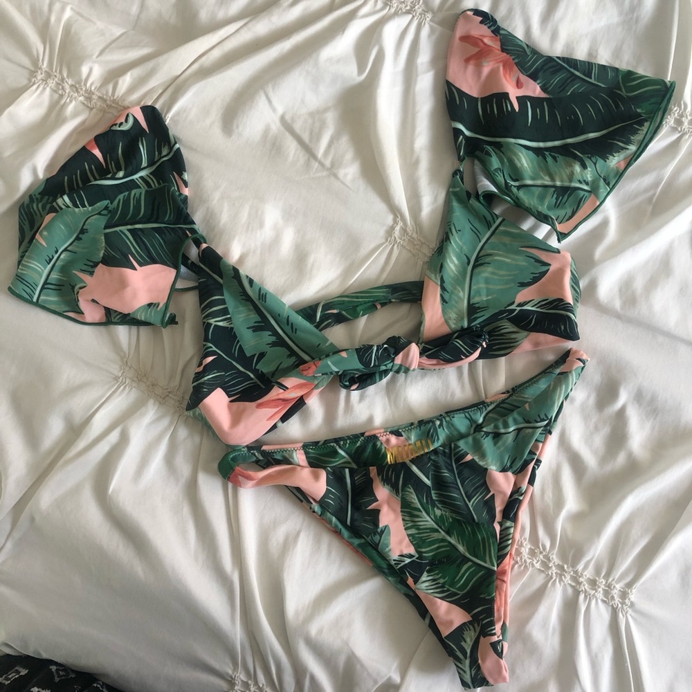 Show me your mumu barbie bikini